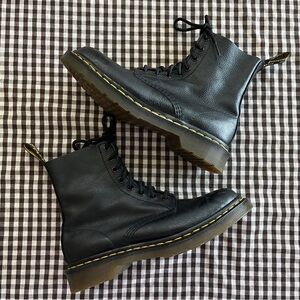 Dr. Martens Original Black Leather Boots Size W8/M7